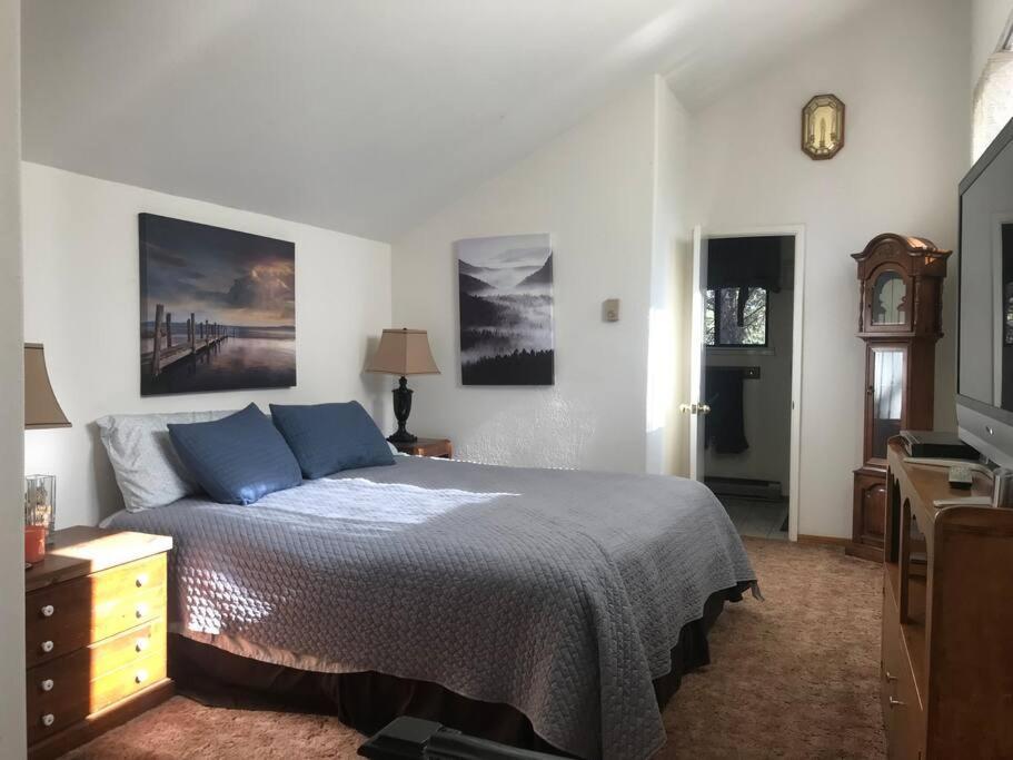 Cheerful 2-Bedroom Cottage Near Eagle Lake Susanville Bagian luar foto